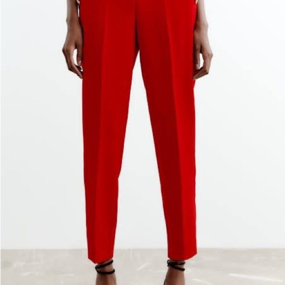 Red elastic gold button Zara pants - Picture 2 of 5
